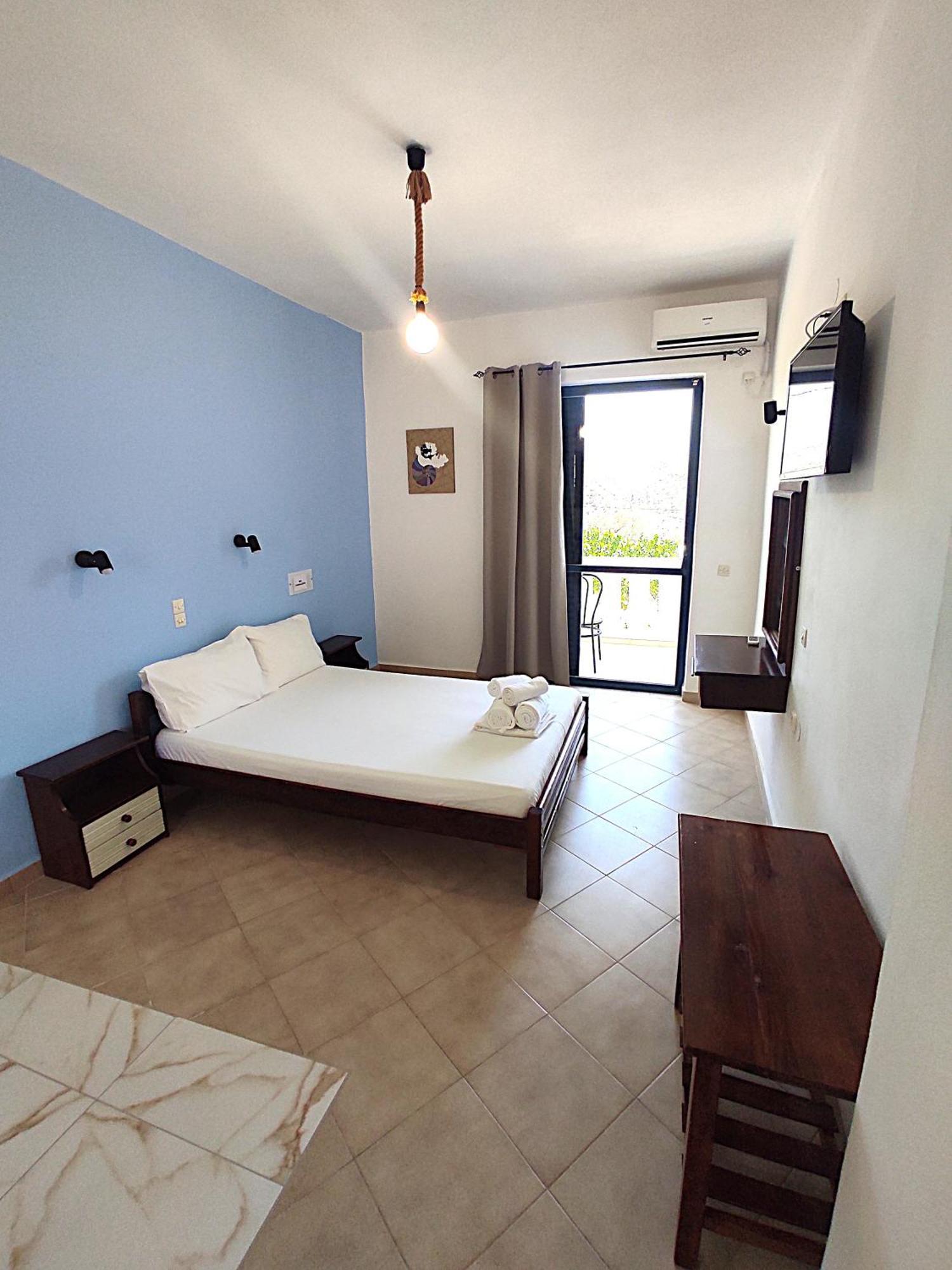 Creta Star Apartments Agia Galini  Bagian luar foto