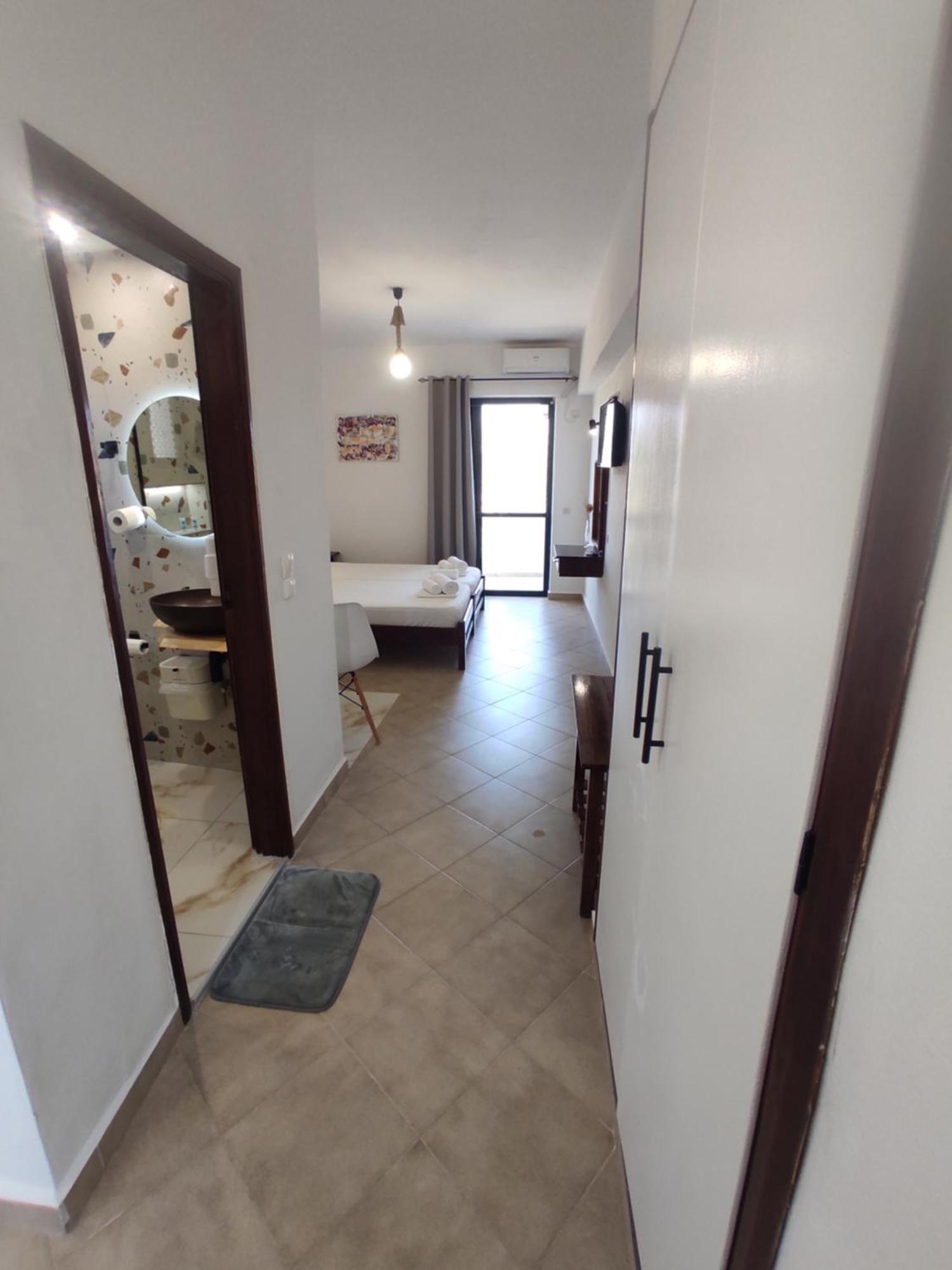 Creta Star Apartments Agia Galini  Bagian luar foto