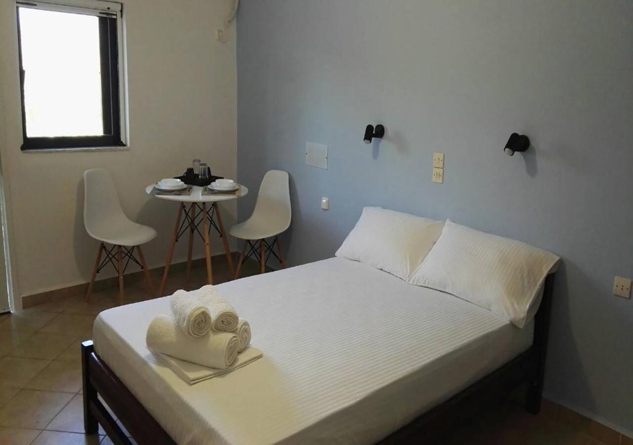 Creta Star Apartments Agia Galini  Bagian luar foto